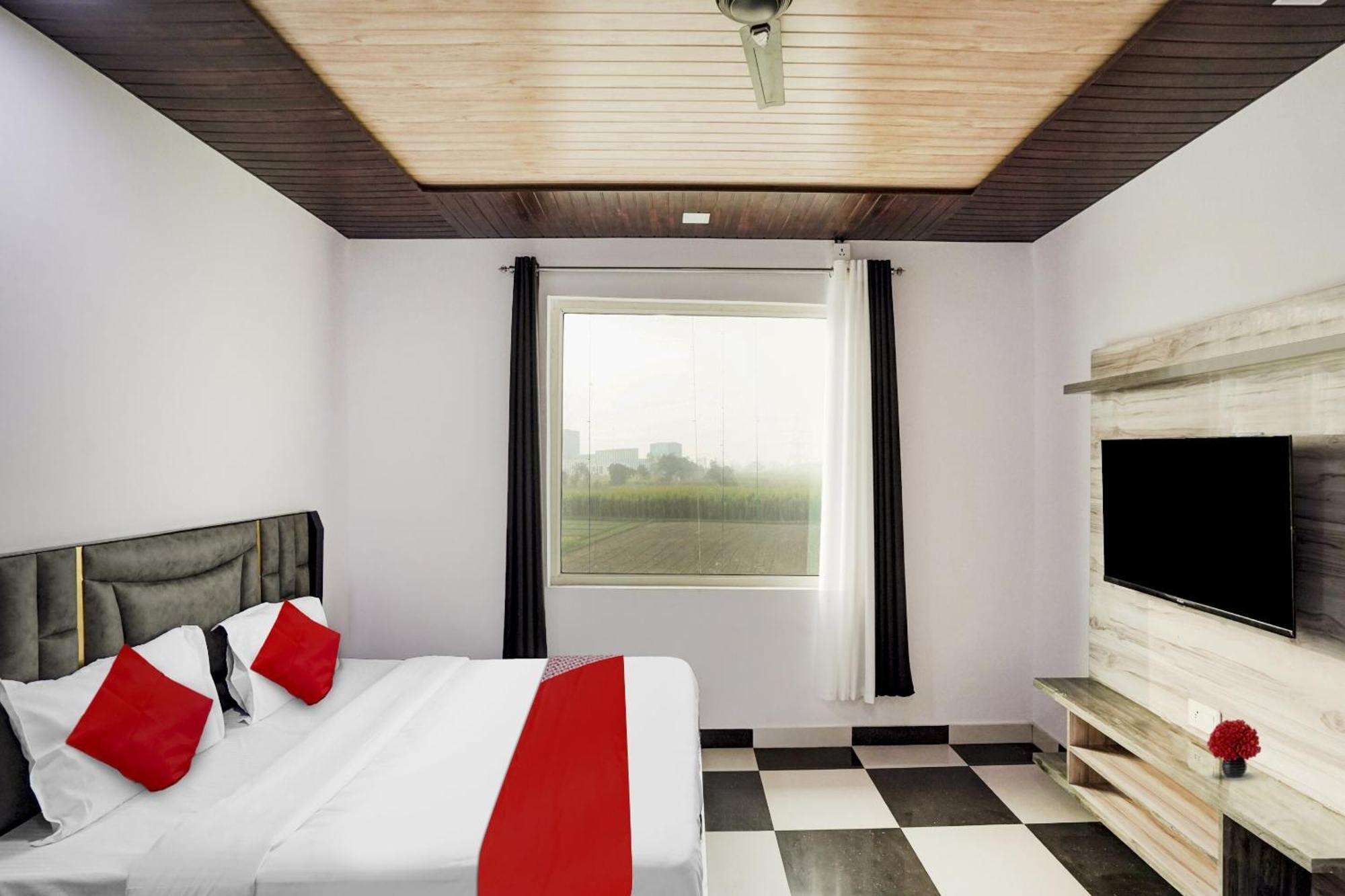 Hotel Collection O Love Garden à Ghaziabad Extérieur photo