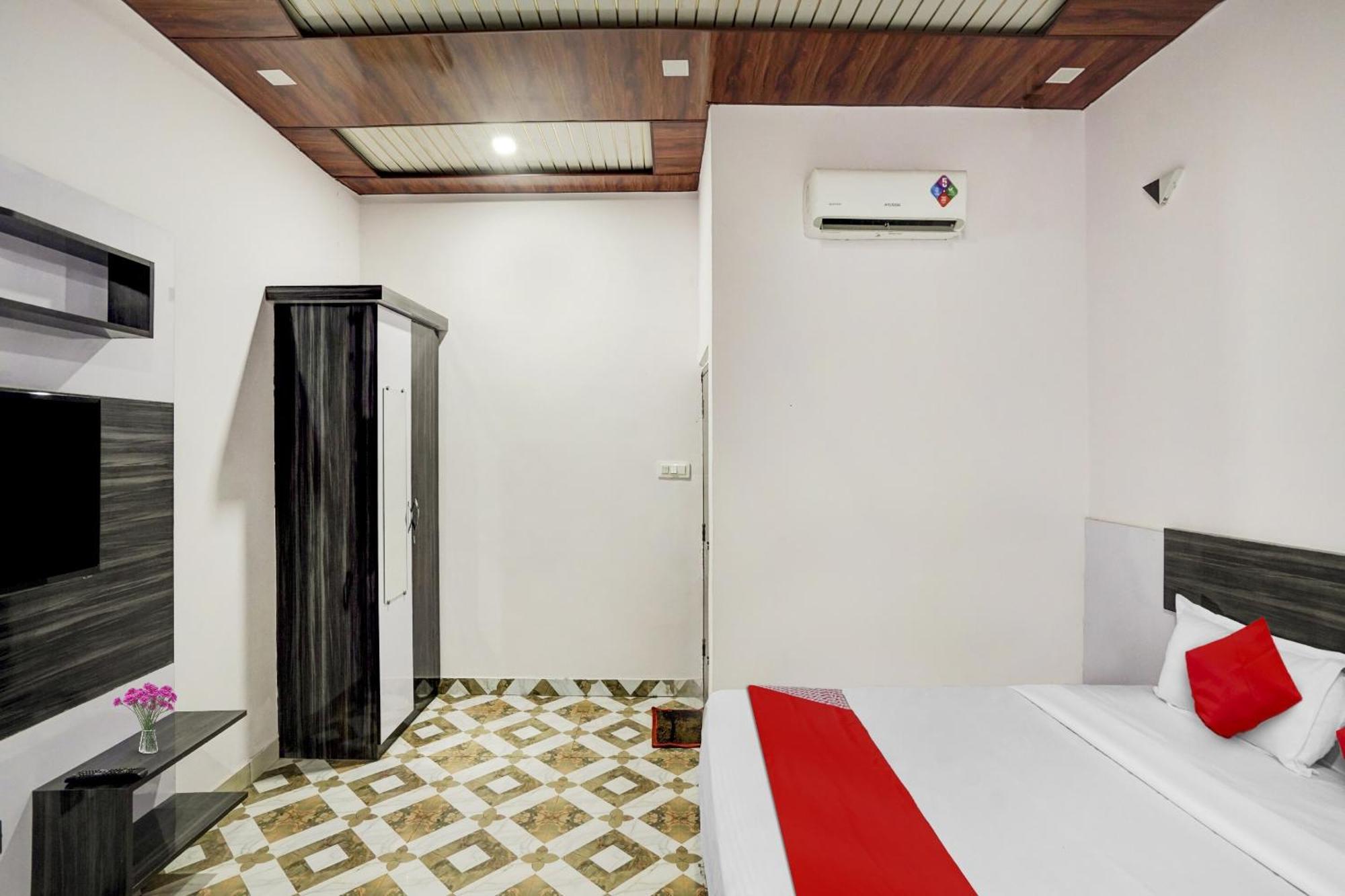 Hotel Collection O Love Garden à Ghaziabad Extérieur photo