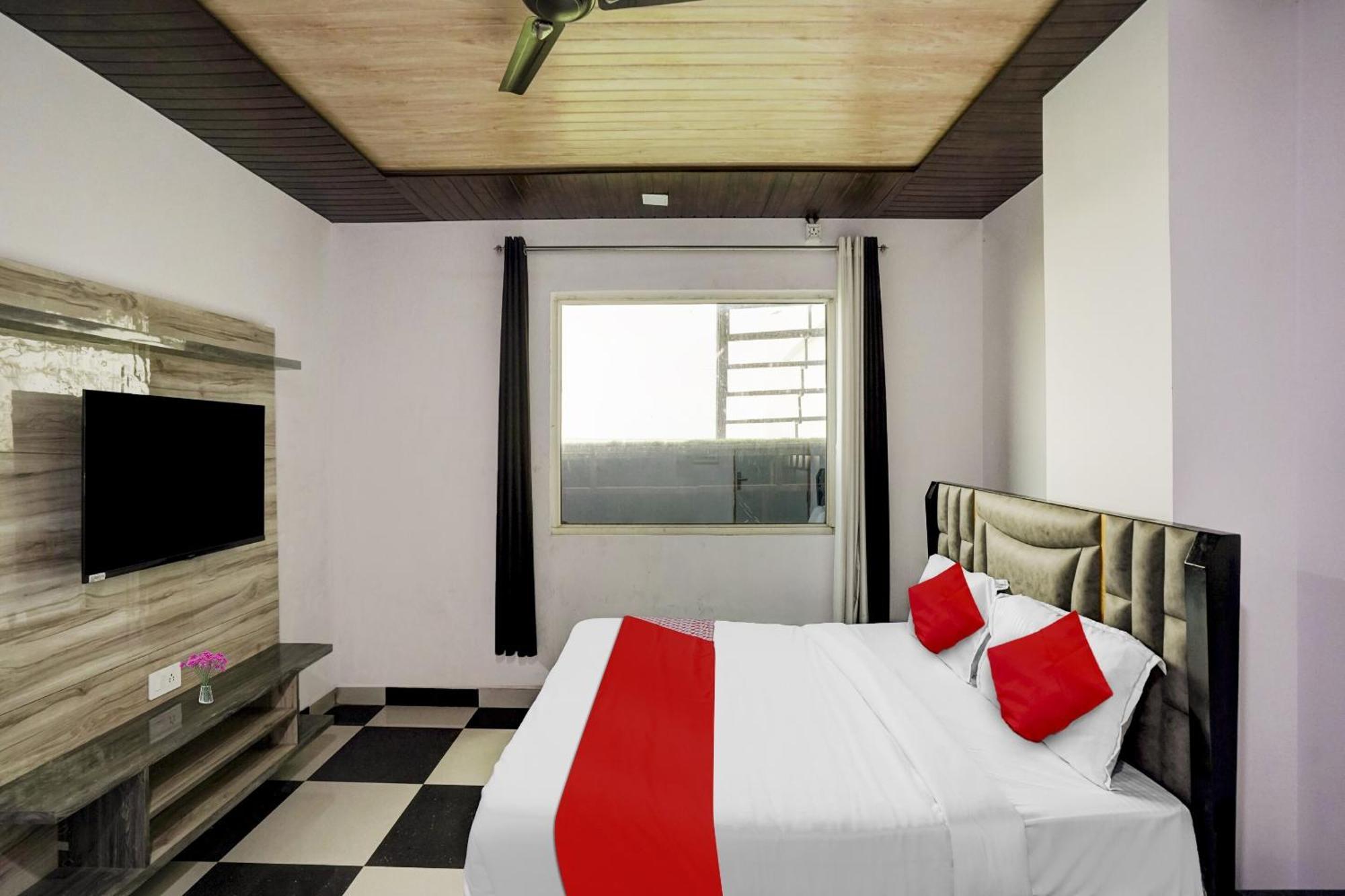 Hotel Collection O Love Garden à Ghaziabad Extérieur photo